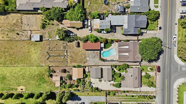 3010 Lester Rd, Denair, CA 95316