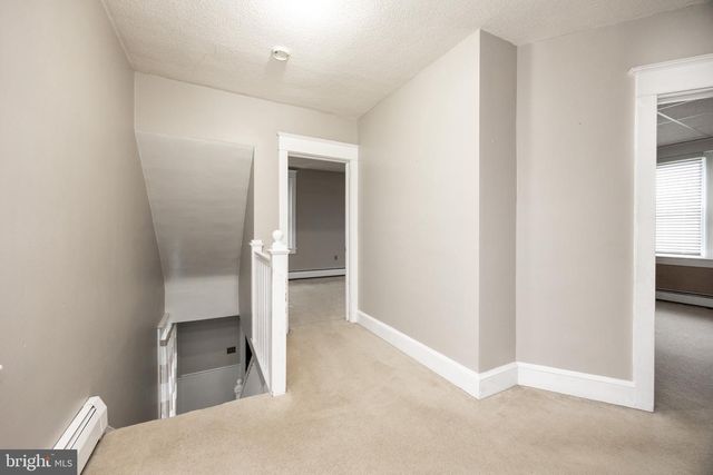2063 VALLEY RD, Parkesburg, PA 19365