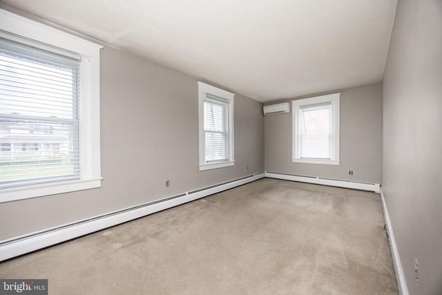 2063 VALLEY RD, Parkesburg, PA 19365