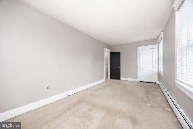 2063 VALLEY RD, Parkesburg, PA 19365