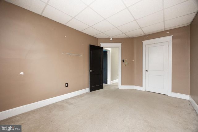 2063 VALLEY RD, Parkesburg, PA 19365