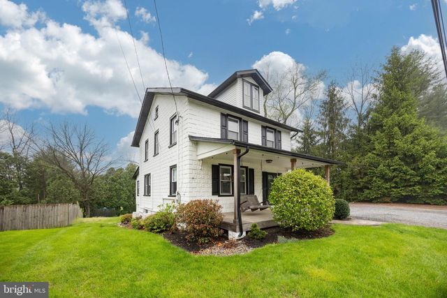 2063 VALLEY RD, Parkesburg, PA 19365
