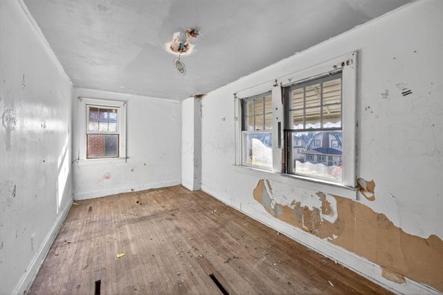 696 Northview Avenue, Columbus, OH 43219