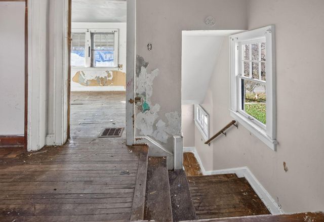 696 Northview Avenue, Columbus, OH 43219