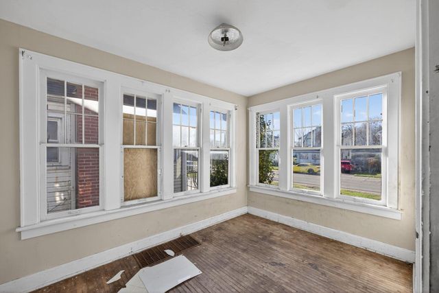 696 Northview Avenue, Columbus, OH 43219