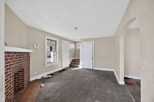 696 Northview Avenue, Columbus, OH 43219