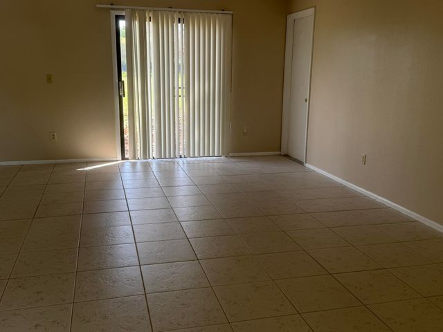 1131 SE Parrish Court, Port St. Lucie, Port St Lucie, FL 34952