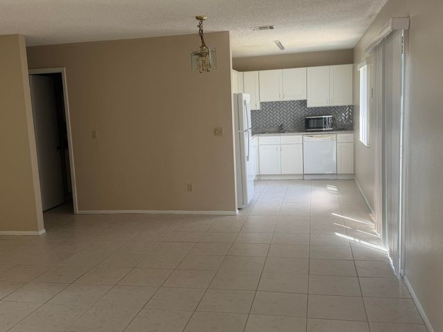 1131 SE Parrish Court, Port St. Lucie, Port St Lucie, FL 34952