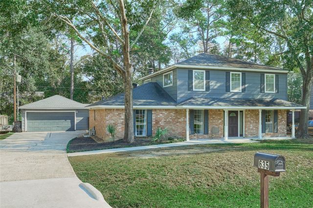 635 Mosswood Drive, Conroe, TX 77302