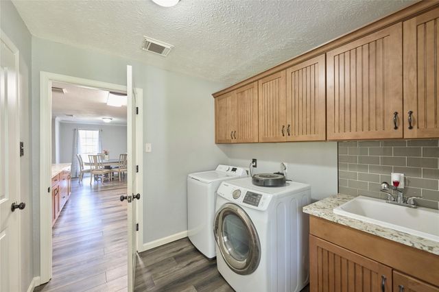 635 Mosswood Drive, Conroe, TX 77302