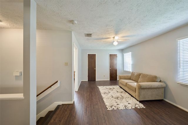 635 Mosswood Drive, Conroe, TX 77302