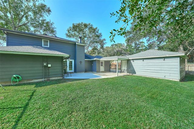 635 Mosswood Drive, Conroe, TX 77302