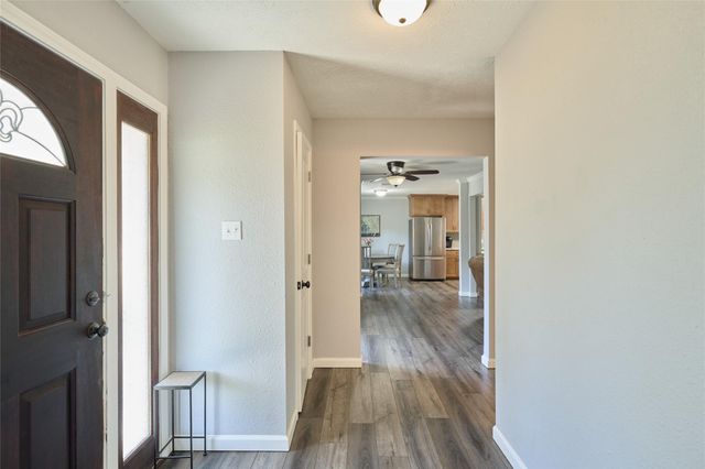 635 Mosswood Drive, Conroe, TX 77302