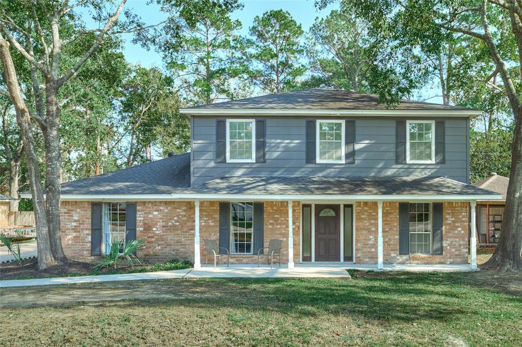 635 Mosswood Drive, Conroe, TX 77302