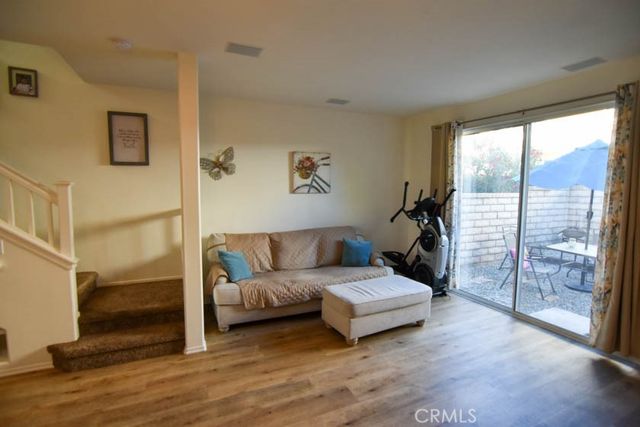 26504 Rock Creek, Valencia, CA 91354