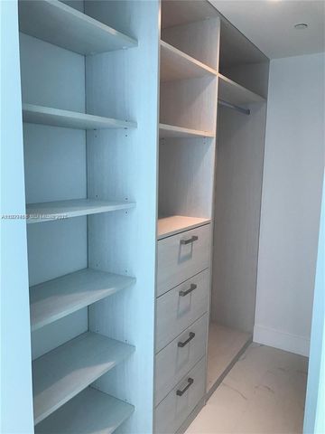 1080 Brickell Ave 3007, Miami, FL 33131