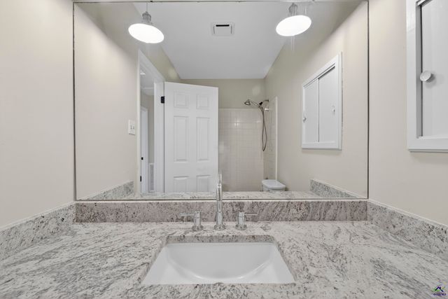 1748 Timark Drive, Macon, IA 31206