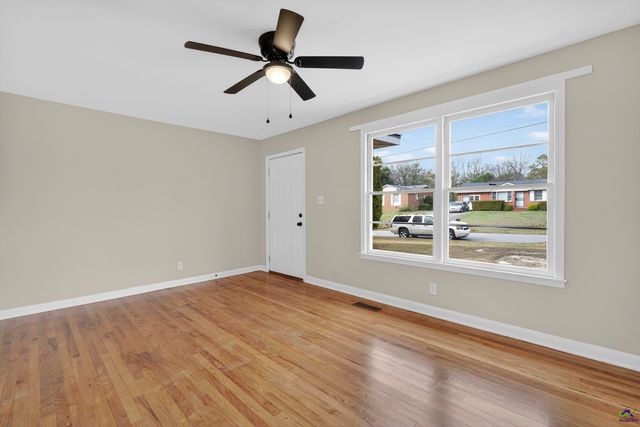 1748 Timark Drive, Macon, IA 31206