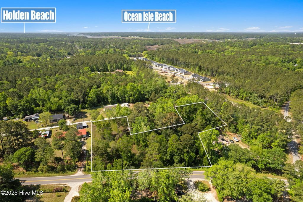 2740 Redgray Way SW, Shallotte, NC 28470