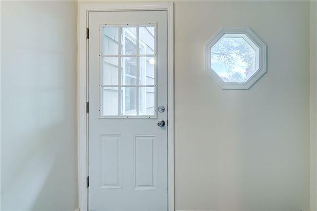 38 Plaza Dr, Irondequoit, NY 14617