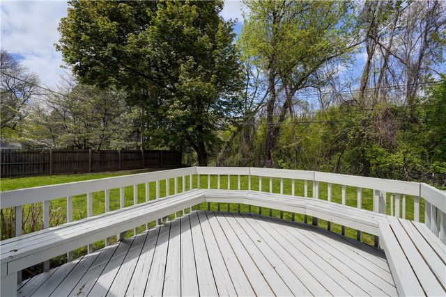 38 Plaza Dr, Irondequoit, NY 14617