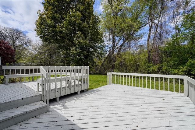 38 Plaza Dr, Irondequoit, NY 14617