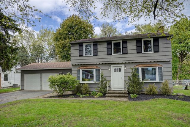 38 Plaza Dr, Irondequoit, NY 14617