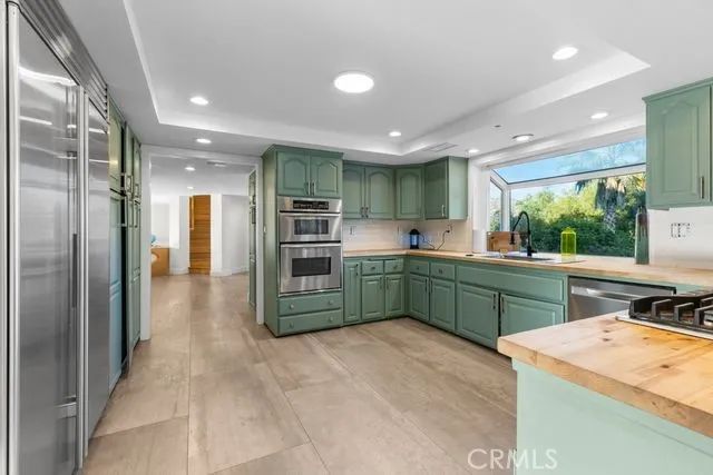 33247 Escondido, Agua Dulce, CA 91390