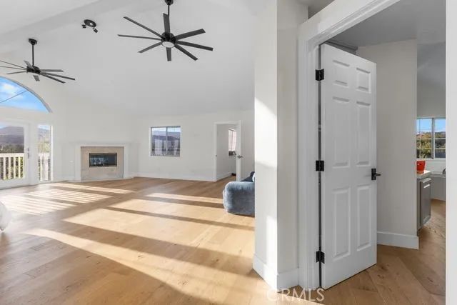 33247 Escondido, Agua Dulce, CA 91390