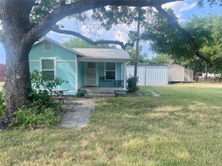 801 Pat And Herman's Camp 18, Graford, TX 76449