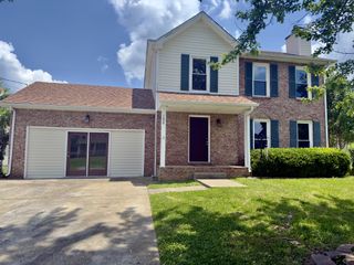 1025 Roedeer Dr, Clarksville, TN 37042