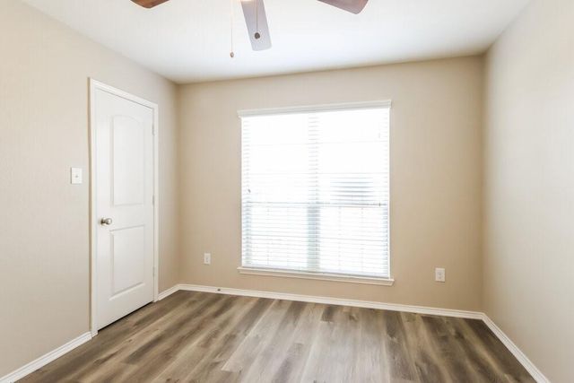 1149 Shadow Glenn Drive, Conroe, TX 77301