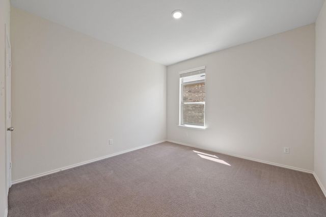 184 Gunther WAY, Taylor, TX 76574