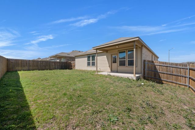 184 Gunther WAY, Taylor, TX 76574