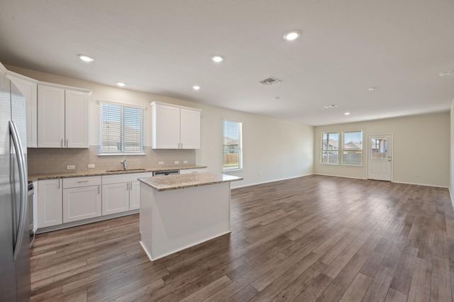 184 Gunther WAY, Taylor, TX 76574