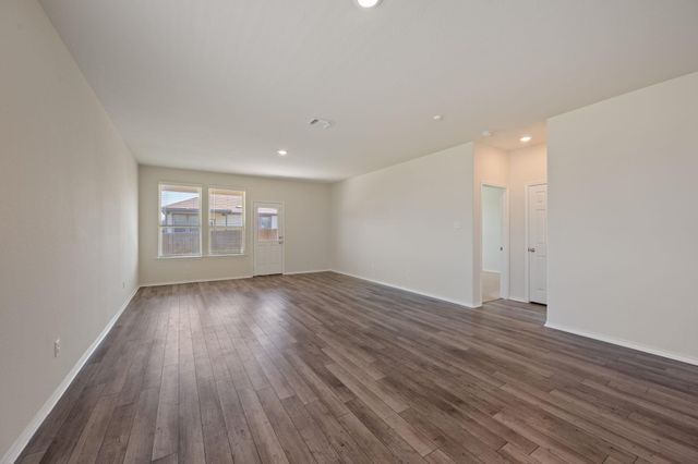 184 Gunther WAY, Taylor, TX 76574