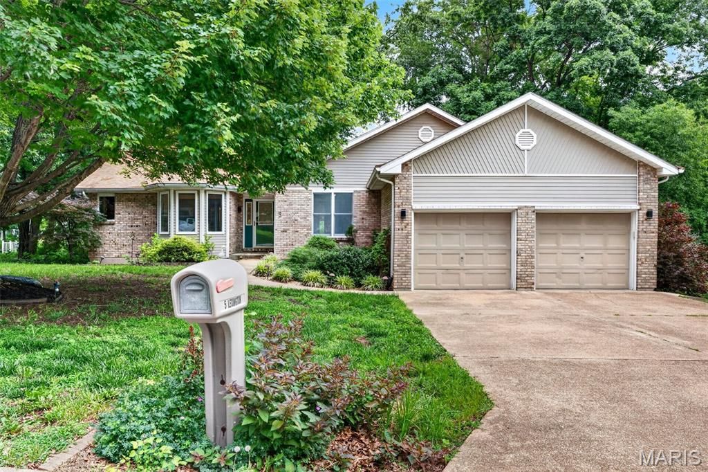 5 Lexington Lane, Washington, MO 63090