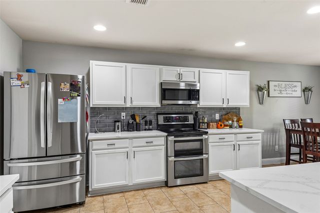3301 Highpoint Drive, Denton, TX 76210