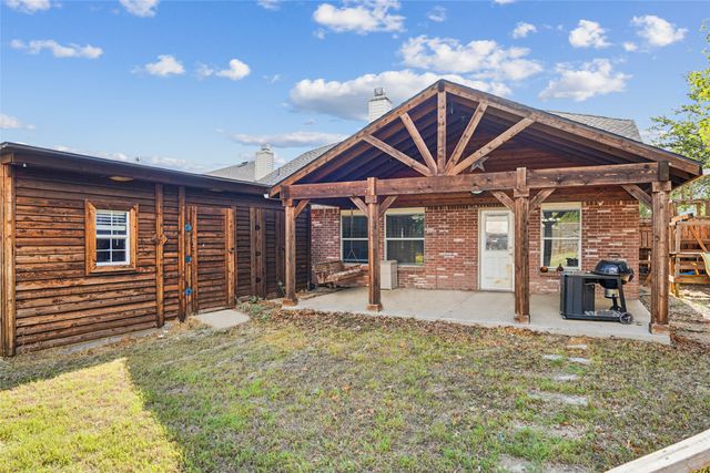 3301 Highpoint Drive, Denton, TX 76210