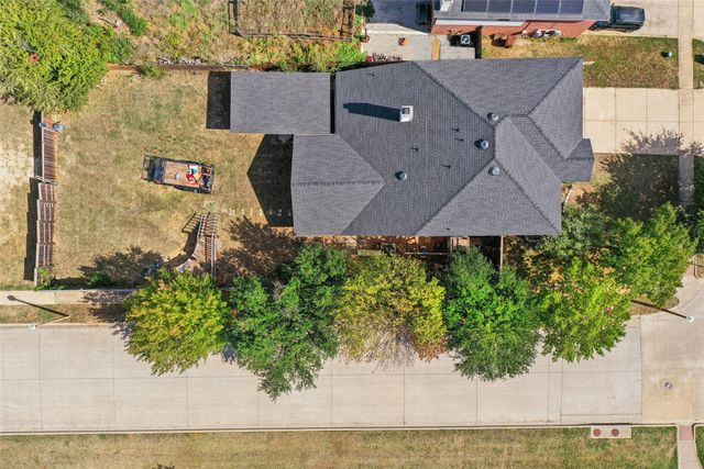 3301 Highpoint Drive, Denton, TX 76210