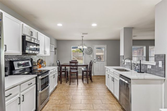 3301 Highpoint Drive, Denton, TX 76210