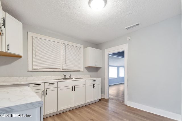 1410 W 12TH Street, Jacksonville, FL 32209