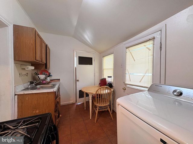 1911 HUMMOCK AVE, Atlantic City, NJ 08401