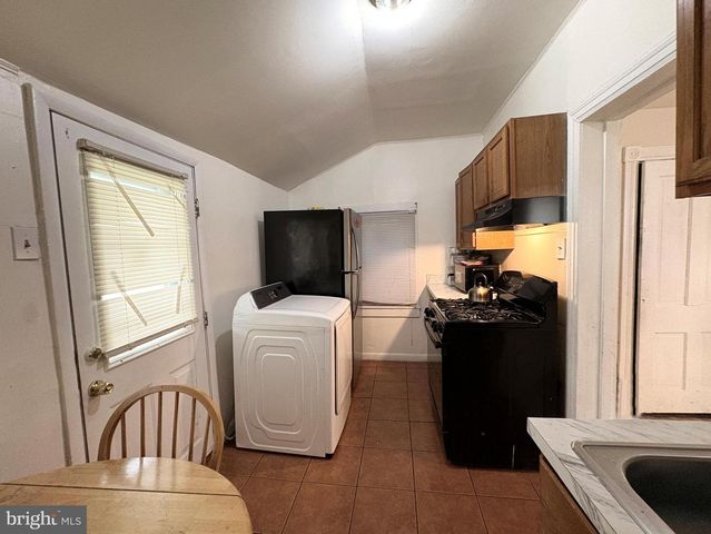1911 HUMMOCK AVE, Atlantic City, NJ 08401