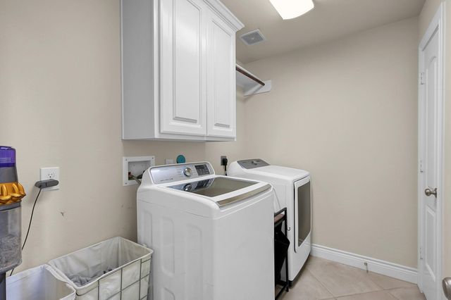 243 Soaring Pines Place, Montgomery, TX 77316