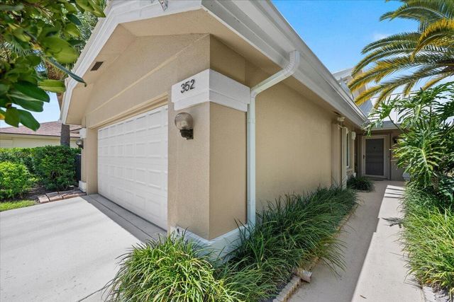 352 River Edge Road, Jupiter, FL 33477