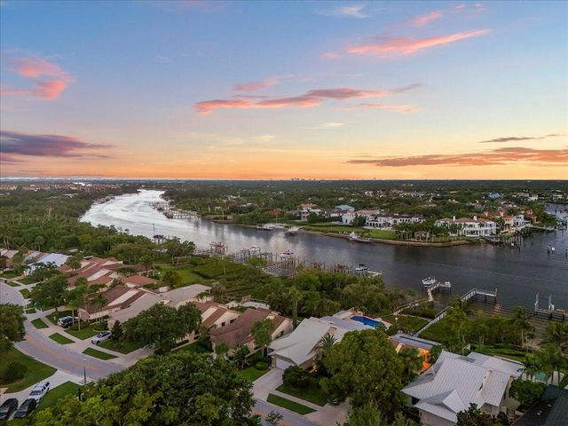 352 River Edge Road, Jupiter, FL 33477