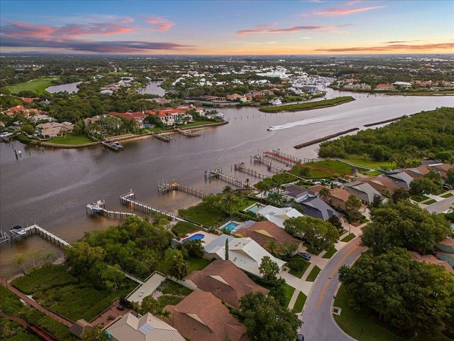 352 River Edge Road, Jupiter, FL 33477