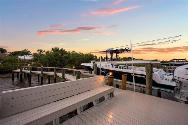 352 River Edge Road, Jupiter, FL 33477