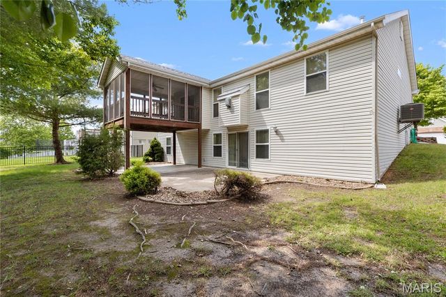 124 Park Ridge Drive, O'fallon, MO 63366